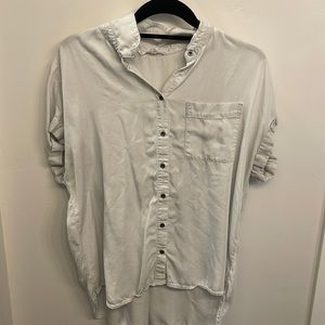 Jane and Delaney size Large. Soft 100% Lyocell! New condition!